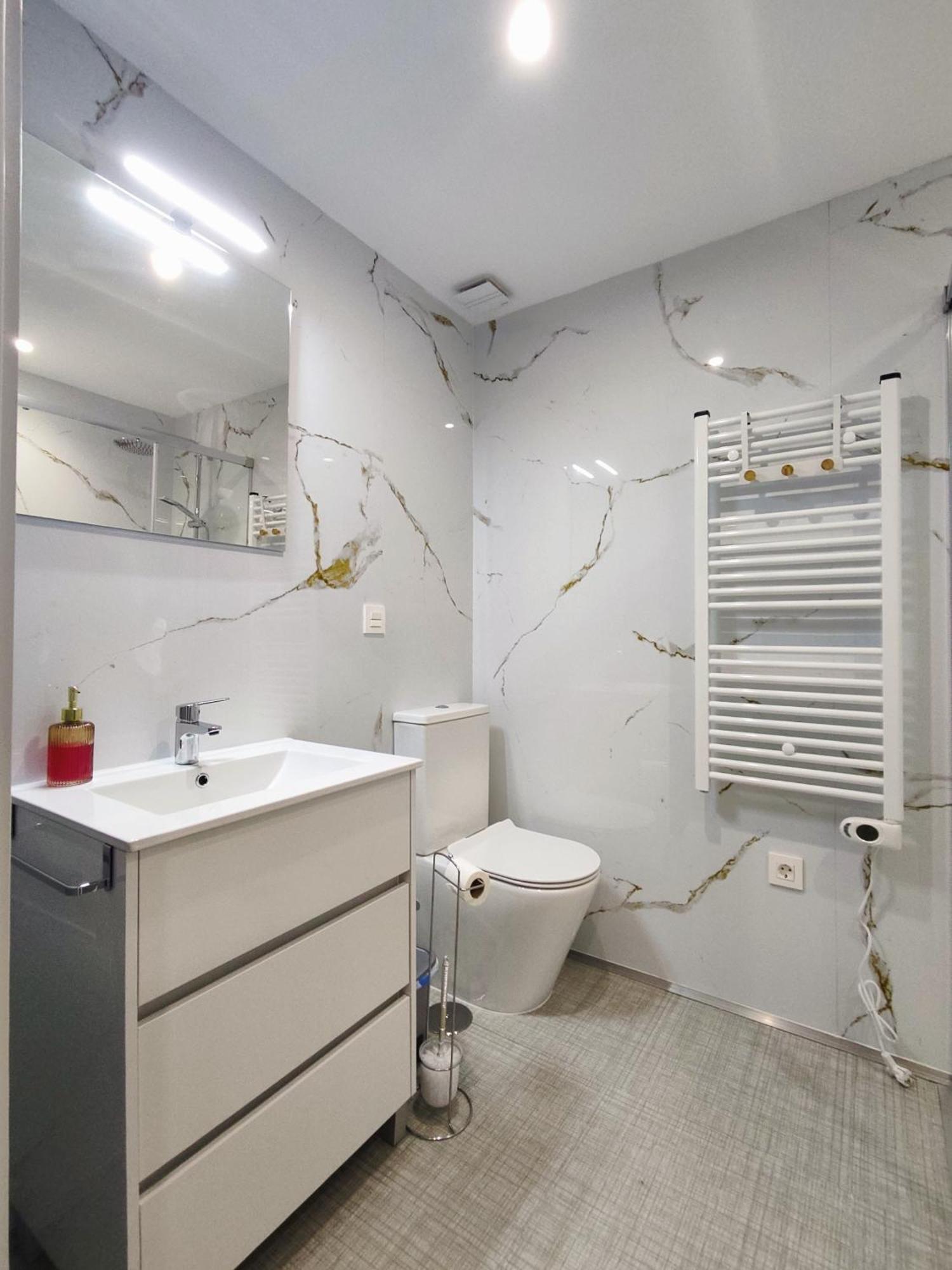 Ferola Homes Apartamento